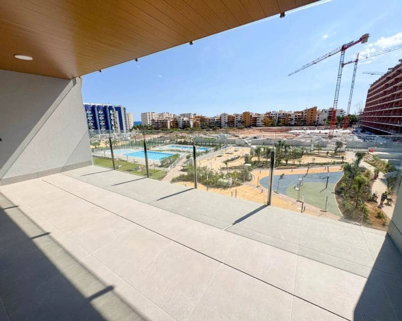 Apartamento de 2 habitaciones en Torrevieja en venta con piscina - 379.000 € (Ref: 10103568)