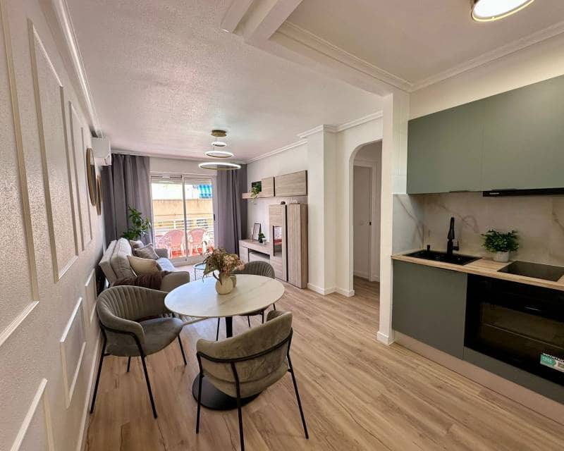 2 soverom Leilighet til salgs i Torrevieja med svømmebasseng - € 199 900 (Ref: 10103569)