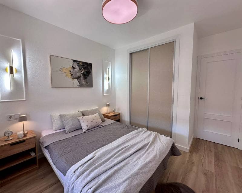 2 soverom Leilighet til salgs i Torrevieja med svømmebasseng - € 199 900 (Ref: 10103569)