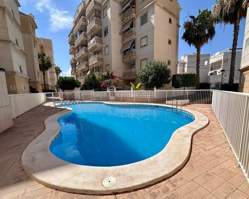 2 soverom Leilighet til salgs i Torrevieja med svømmebasseng - € 199 900 (Ref: 10103569)