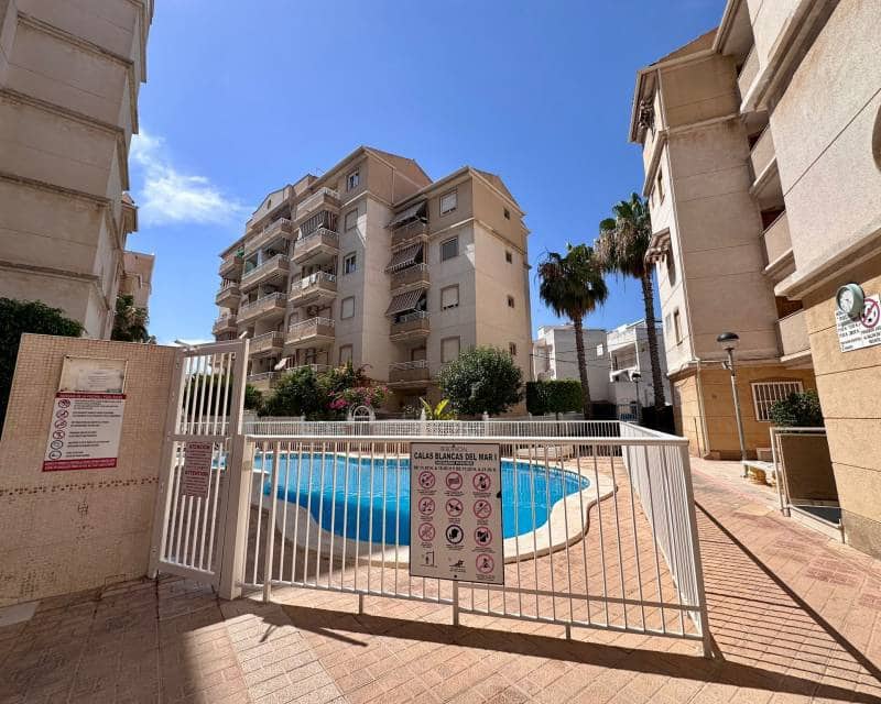 2 soverom Leilighet til salgs i Torrevieja med svømmebasseng - € 199 900 (Ref: 10103569)