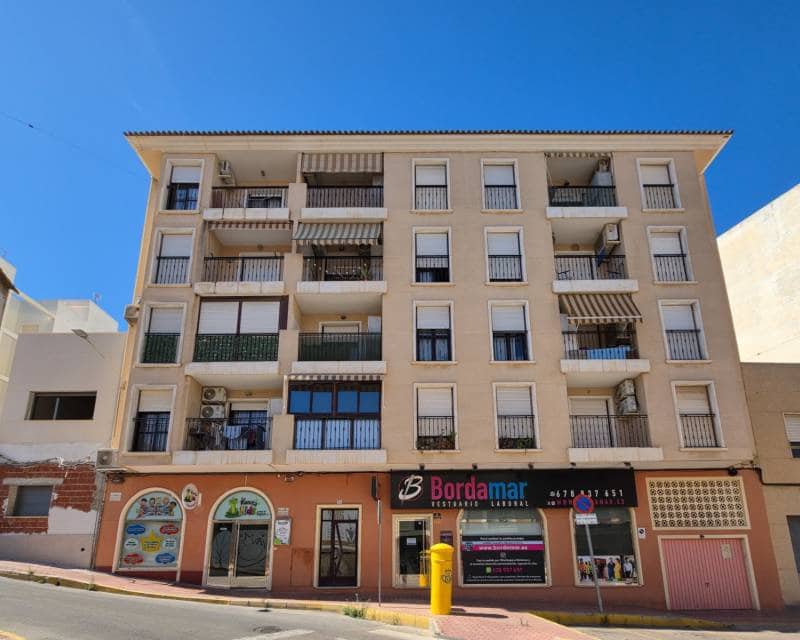 3 Zimmer Apartment zu verkaufen in Guardamar del Segura mit Garage - 225.000 € (Ref: 10104339)