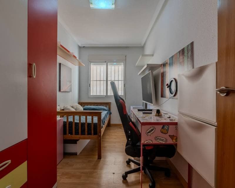 3 Zimmer Apartment zu verkaufen in Guardamar del Segura mit Garage - 225.000 € (Ref: 10104339)