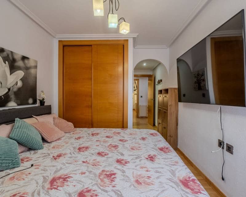 3 Zimmer Apartment zu verkaufen in Guardamar del Segura mit Garage - 225.000 € (Ref: 10104339)