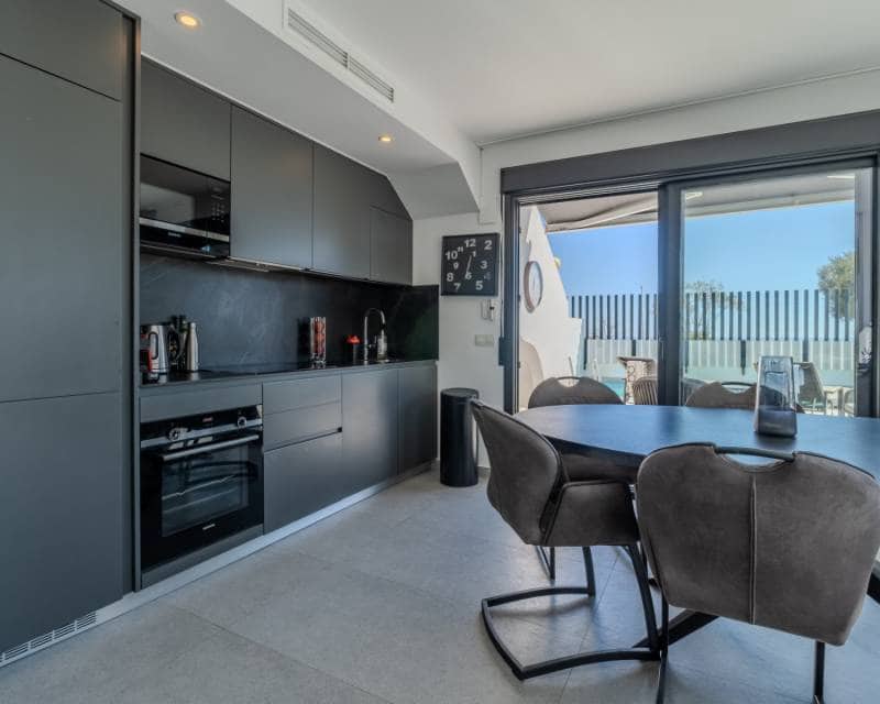 4 soverom Villa til salgs i Guardamar del Segura med svømmebasseng garasje - € 600 000 (Ref: 10104342)