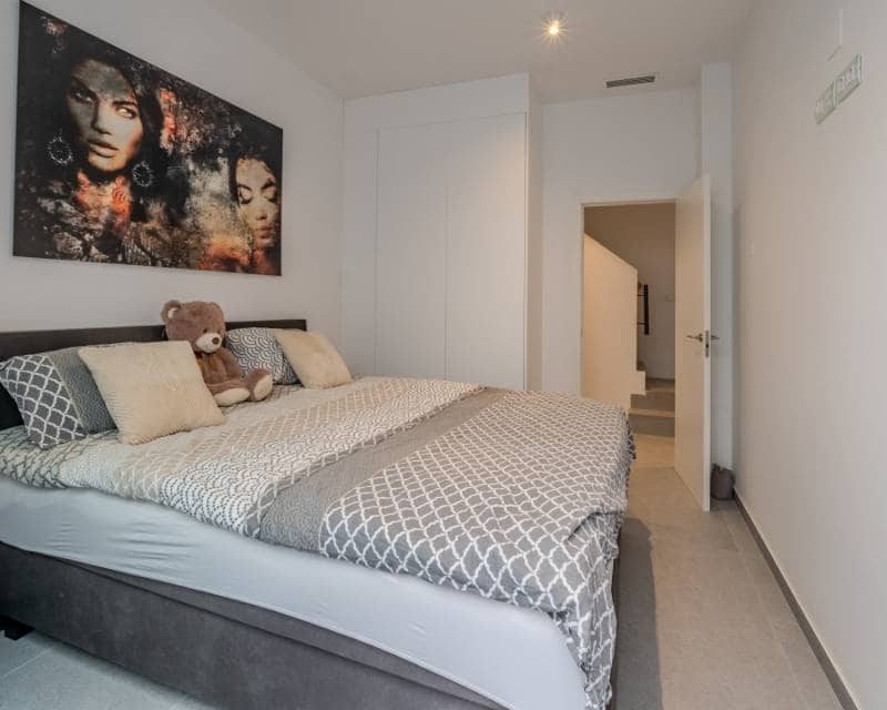 4 soverom Villa til salgs i Guardamar del Segura med svømmebasseng garasje - € 600 000 (Ref: 10104342)