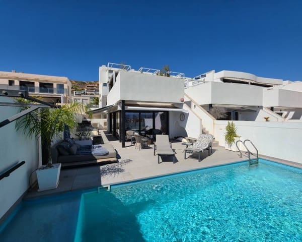 4 soverom Villa til salgs i Los Secanos, Guardamar del Segura med svømmebasseng garasje - € 600 000 (Ref: 10104342)