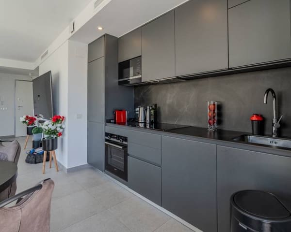 4 soverom Villa til salgs i Los Secanos, Guardamar del Segura med svømmebasseng garasje - € 600 000 (Ref: 10104342)