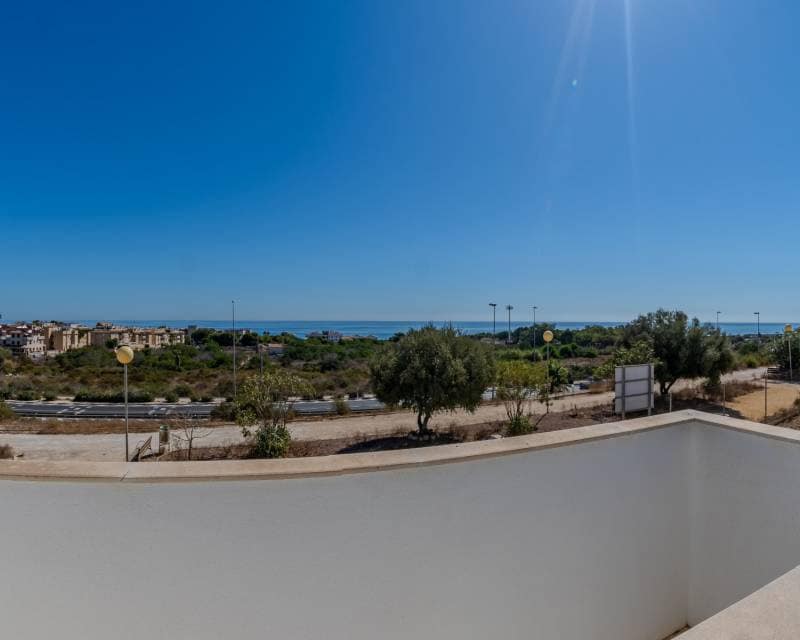 4 soverom Villa til salgs i Guardamar del Segura med svømmebasseng garasje - € 600 000 (Ref: 10104342)