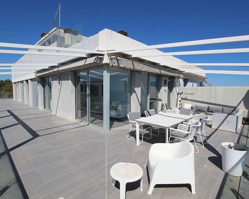 3 soverom Villa til salgs i Guardamar del Segura med svømmebasseng garasje - € 849 900 (Ref: 10106512)