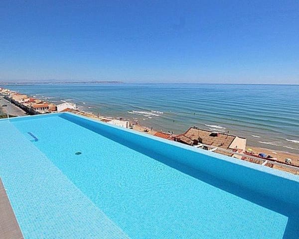3 soveværelse Villa til salg i Guardamar Playa, Guardamar del Segura med swimmingpool garage - € 849.900 (Ref: 10106512)