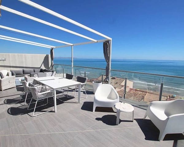 3 soveværelse Villa til salg i Guardamar Playa, Guardamar del Segura med swimmingpool garage - € 849.900 (Ref: 10106512)
