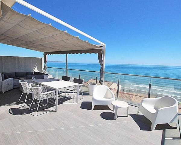 3 soveværelse Villa til salg i Guardamar Playa, Guardamar del Segura med swimmingpool garage - € 849.900 (Ref: 10106512)