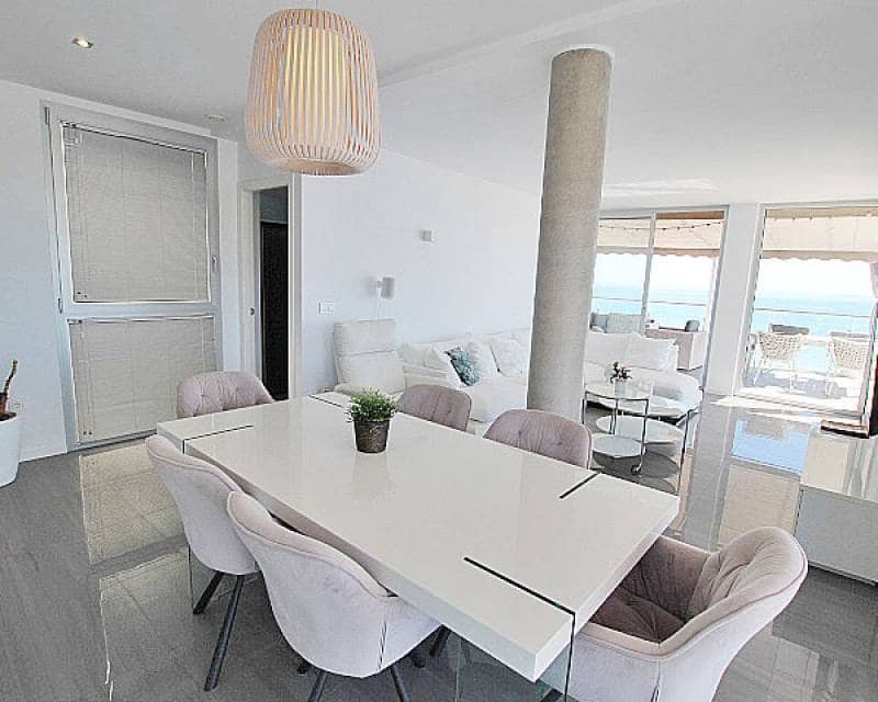 3 soverom Villa til salgs i Guardamar del Segura med svømmebasseng garasje - € 849 900 (Ref: 10106512)