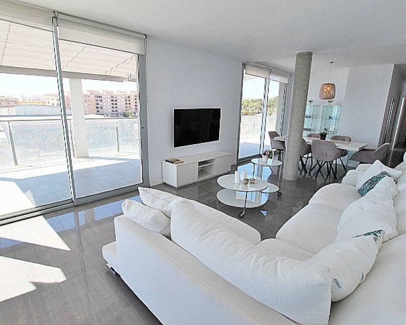 3 soverom Villa til salgs i Guardamar del Segura med svømmebasseng garasje - € 849 900 (Ref: 10106512)