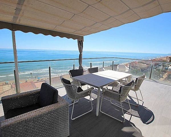 3 soveværelse Villa til salg i Guardamar Playa, Guardamar del Segura med swimmingpool garage - € 849.900 (Ref: 10106512)