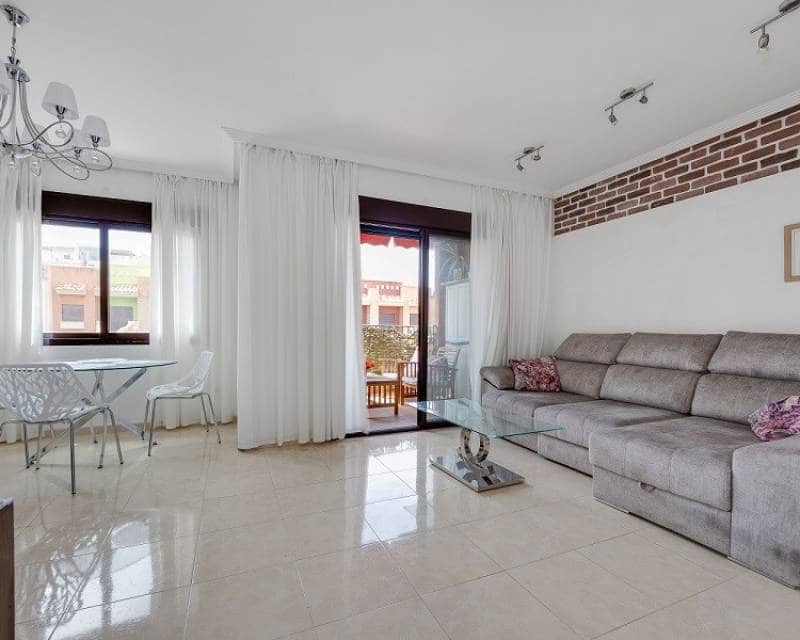 2 makuuhuone Huoneisto myytävänä paikassa Orihuela Costa mukana uima-altaan - 233 000 € (Ref: 10113363)