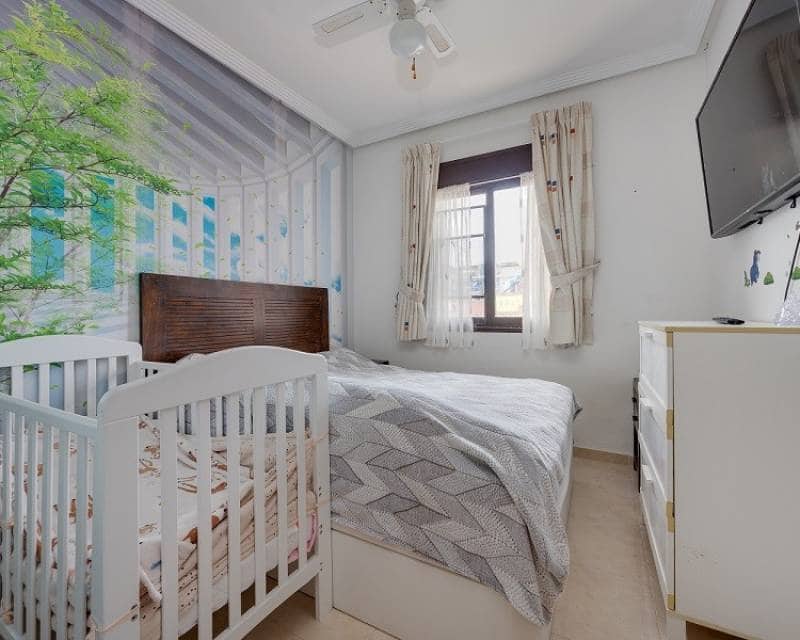 2 makuuhuone Huoneisto myytävänä paikassa Orihuela Costa mukana uima-altaan - 233 000 € (Ref: 10113363)