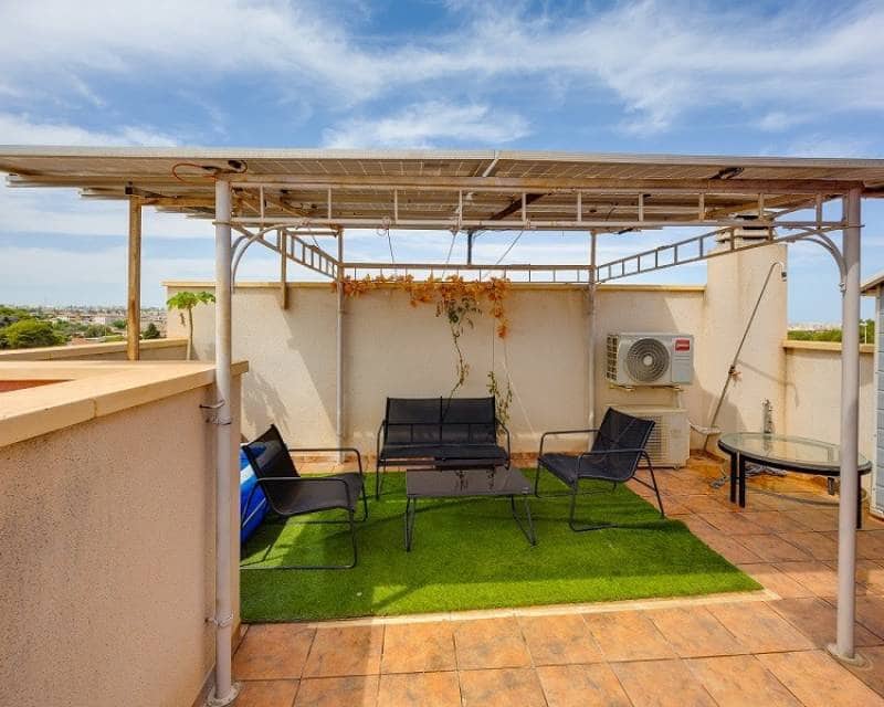 2 makuuhuone Huoneisto myytävänä paikassa Orihuela Costa mukana uima-altaan - 233 000 € (Ref: 10113363)