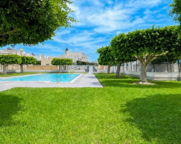 2 Zimmer Reihenhaus zu verkaufen in La Torreta, Torrevieja mit Pool - 197.900 € (Ref: 10113364)