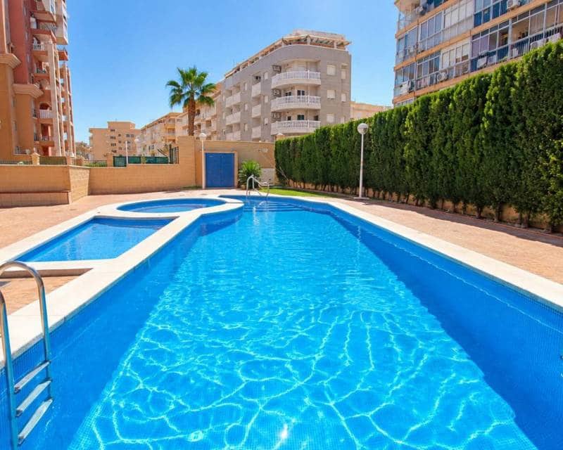 2 camera da letto Appartamento in vendita in Torrevieja con piscina garage - 260.000 € (Rif: 10113365)
