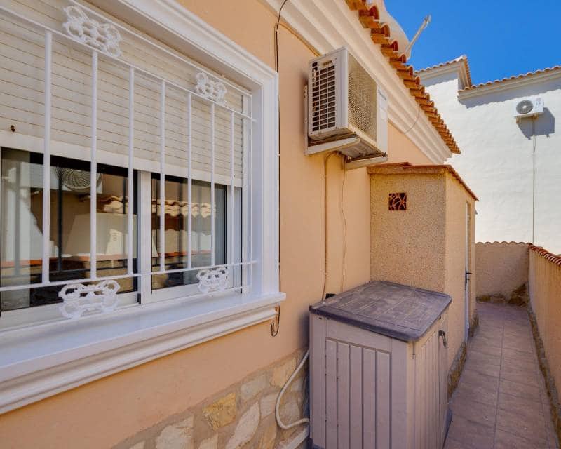 3 camera da letto Villa in vendita in Orihuela Costa con piscina garage - 229.000 € (Rif: 10116039)