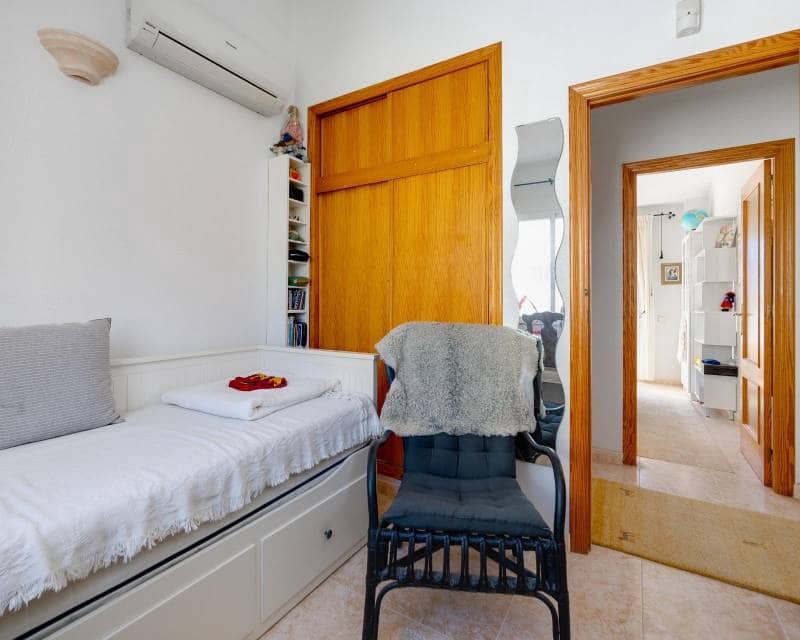 3 camera da letto Villa in vendita in Orihuela Costa con piscina garage - 229.000 € (Rif: 10116039)