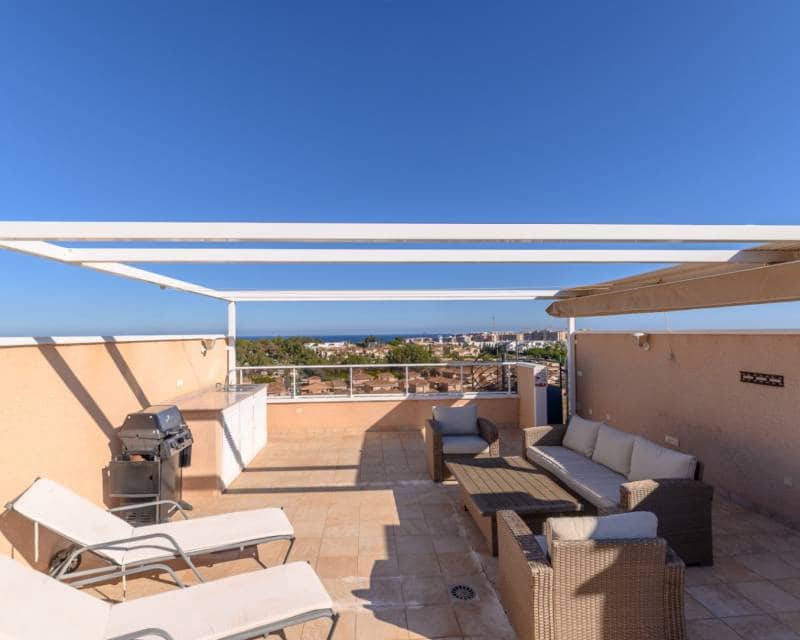 2 soveværelse Penthouse til salg i Torrevieja med swimmingpool garage - € 330.000 (Ref: 10117149)
