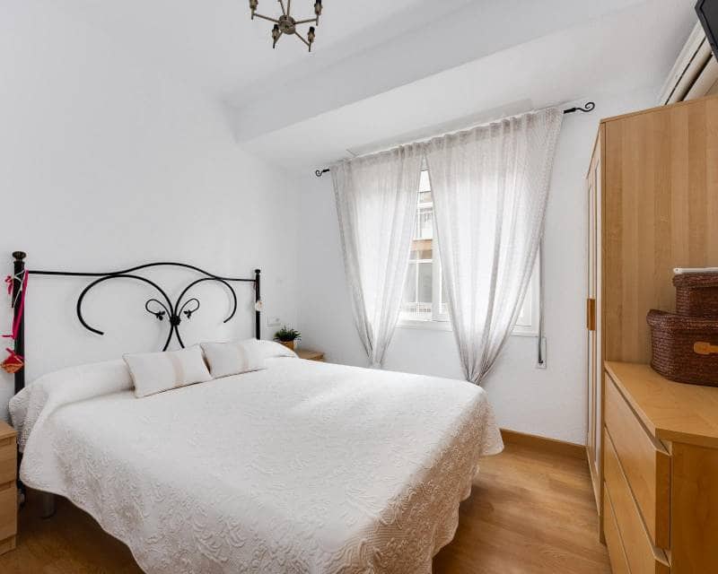 3 Zimmer Apartment zu verkaufen in Torrevieja - 265.000 € (Ref: 10117150)