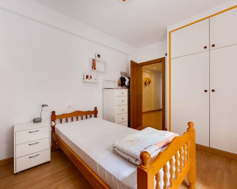 3 Zimmer Apartment zu verkaufen in Torrevieja - 265.000 € (Ref: 10117150)