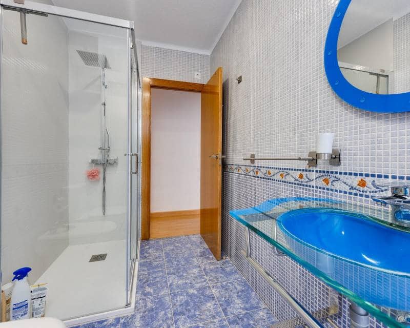 3 Zimmer Apartment zu verkaufen in Torrevieja - 265.000 € (Ref: 10117150)