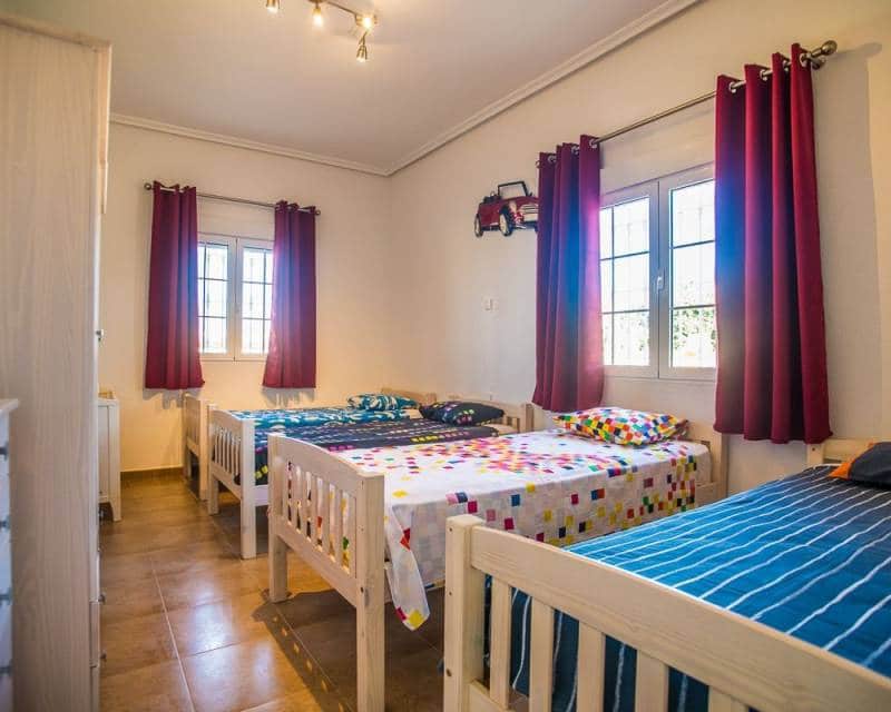 4 quarto Moradia para venda em Catral com piscina garagem - 430 000 € (Ref: 10118157)