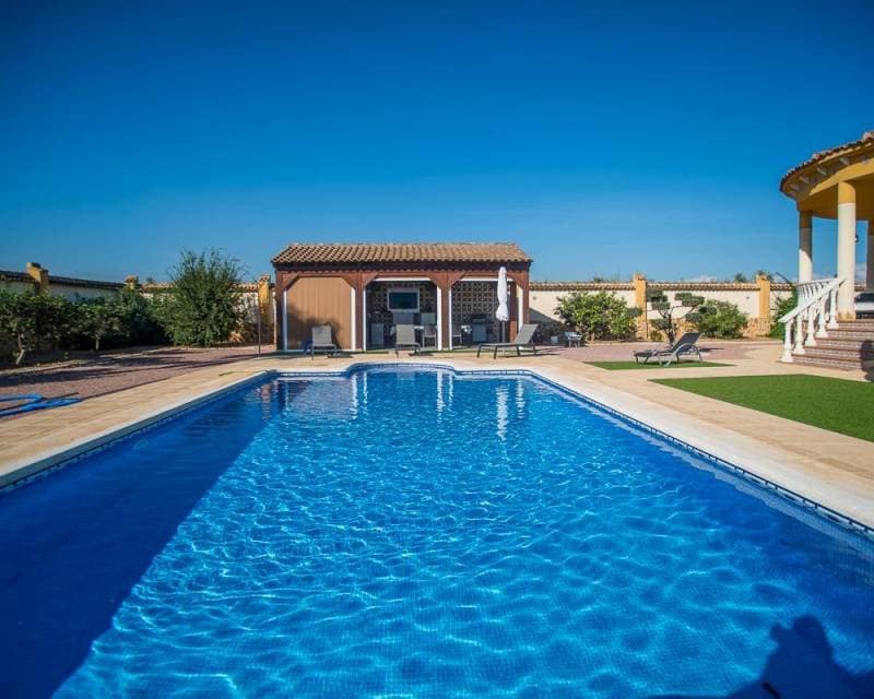 4 quarto Moradia para venda em Catral com piscina garagem - 430 000 € (Ref: 10118157)