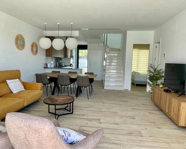 3 bedroom Villa for sale in El Moncayo, Guardamar del Segura with pool - € 595,000 (Ref: 10118162)