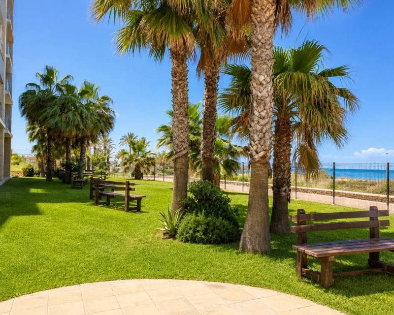 3 slaapkamer Appartement te koop in La Manga del Mar Menor met zwembad garage - € 397.000 (Ref: 10118478)