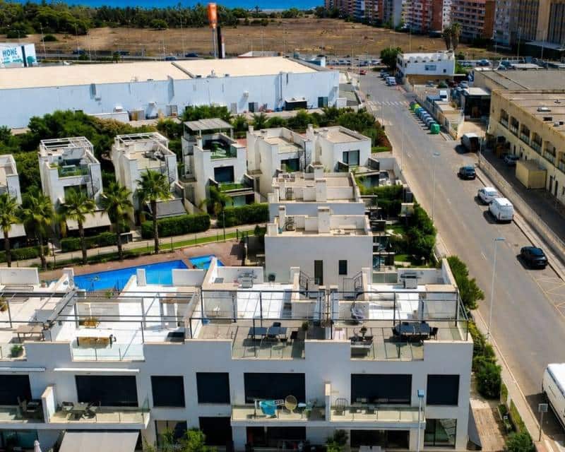 3 soverom Leilighet til salgs i Torrevieja med svømmebasseng garasje - € 295 000 (Ref: 10118480)