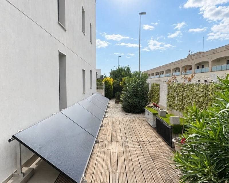3 soverom Leilighet til salgs i Torrevieja med svømmebasseng garasje - € 295 000 (Ref: 10118480)