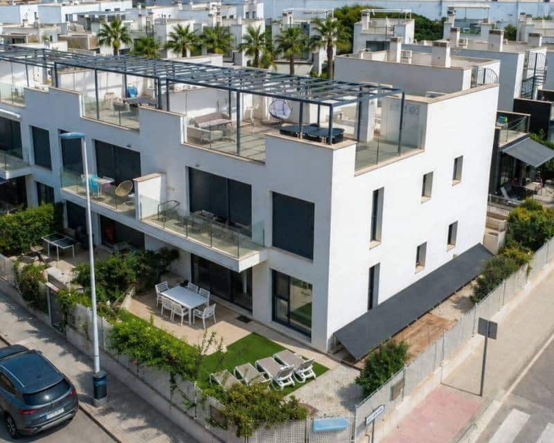 3 soverom Leilighet til salgs i Torrevieja med svømmebasseng garasje - € 295 000 (Ref: 10118480)