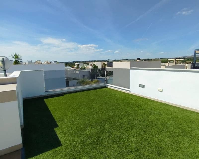 3 soveværelse Villa til salg i Benijofar med swimmingpool garage - € 380.000 (Ref: 10124679)