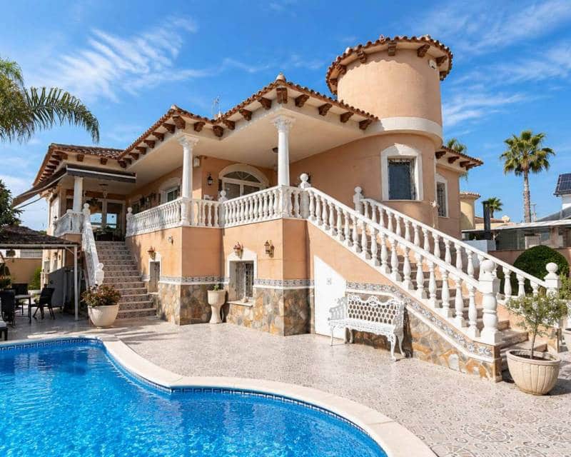 4 quarto Moradia para venda em Benferri com piscina - 467 000 € (Ref: 10124680)