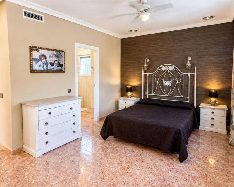 4 quarto Moradia para venda em Benferri com piscina - 467 000 € (Ref: 10124680)