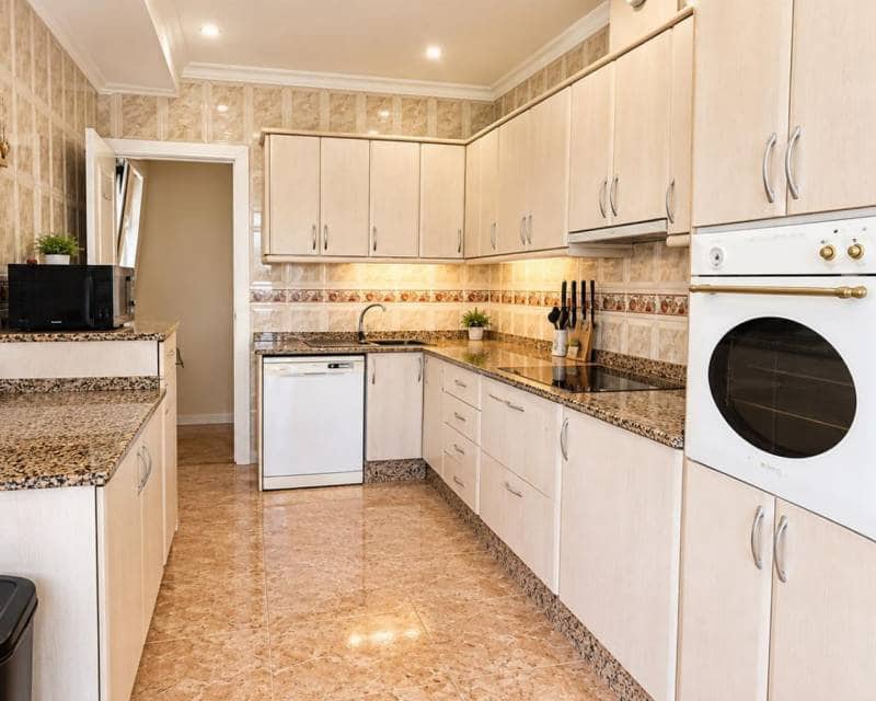 4 quarto Moradia para venda em Benferri com piscina - 467 000 € (Ref: 10124680)
