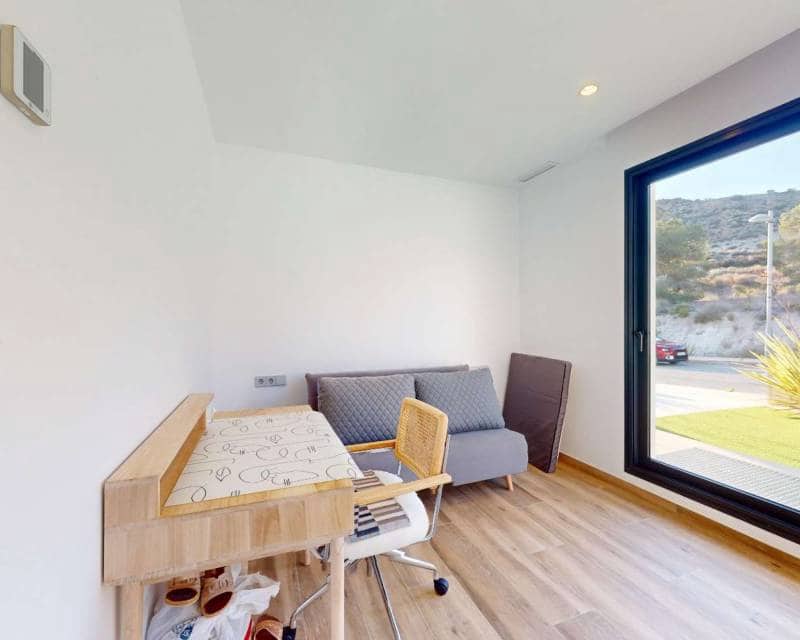 Chalet de 3 habitaciones en Monforte del Cid en venta con piscina garaje - 795.000 € (Ref: 10130211)