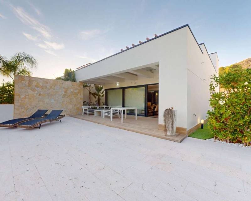 Chalet de 3 habitaciones en Monforte del Cid en venta con piscina garaje - 795.000 € (Ref: 10130211)