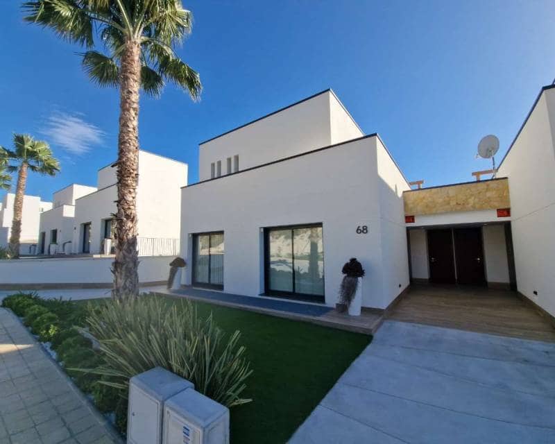 Chalet de 3 habitaciones en Monforte del Cid en venta con piscina garaje - 795.000 € (Ref: 10130211)
