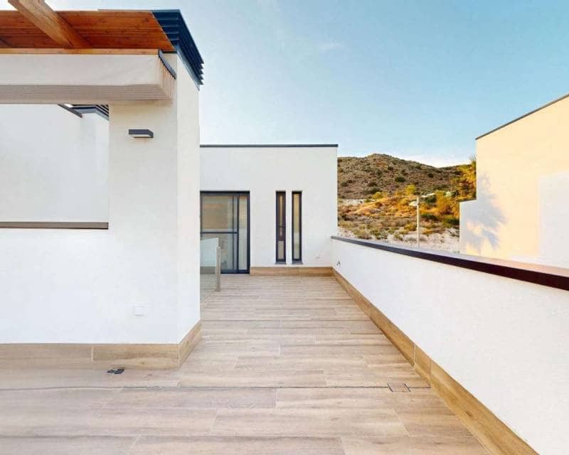 Chalet de 3 habitaciones en Monforte del Cid en venta con piscina garaje - 795.000 € (Ref: 10130211)