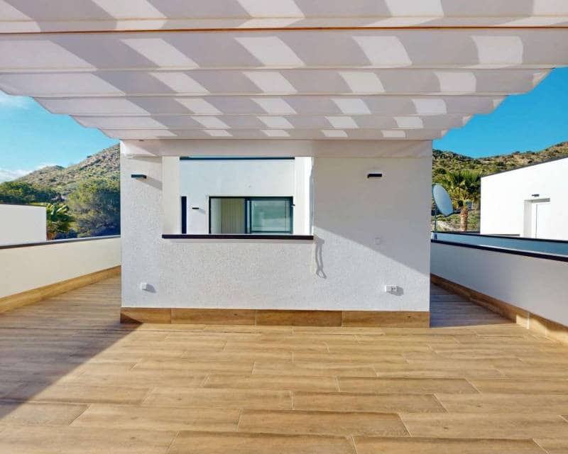 3 soverom Villa til salgs i Monforte del Cid med svømmebasseng garasje - € 795 000 (Ref: 10130212)