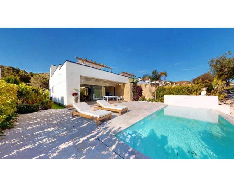 3 soverom Villa til salgs i Monforte del Cid med svømmebasseng garasje - € 795 000 (Ref: 10130212)