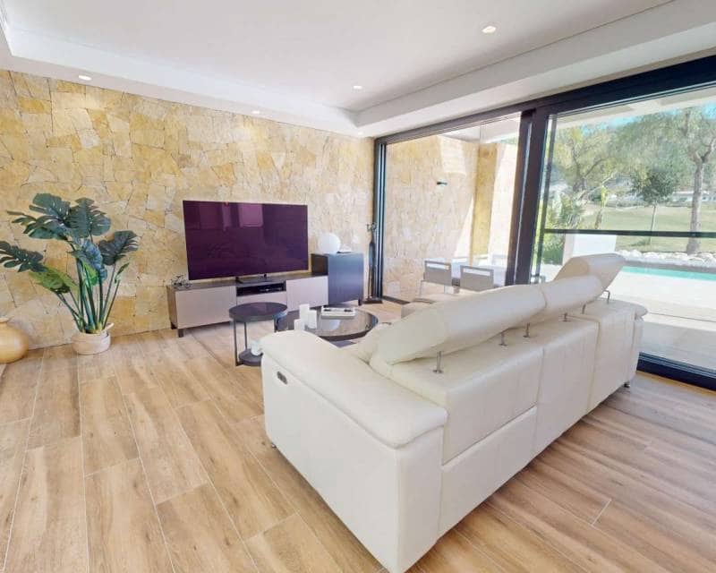 3 soverom Villa til salgs i Monforte del Cid med svømmebasseng garasje - € 795 000 (Ref: 10130212)