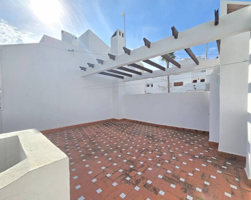 2 quarto Casa em Banda para venda em Villamartin com piscina - 210 000 € (Ref: 10130509)